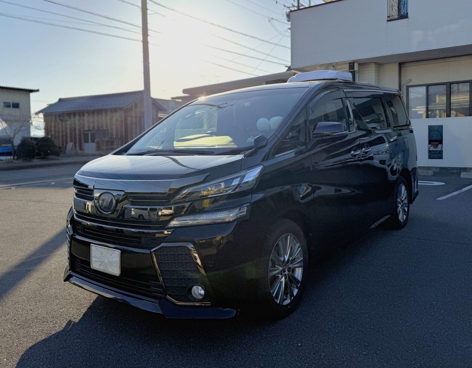 TOYOTA VELLFIRE with Pets<br>持ち込み架装